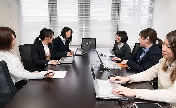 社員同士の意見交流会