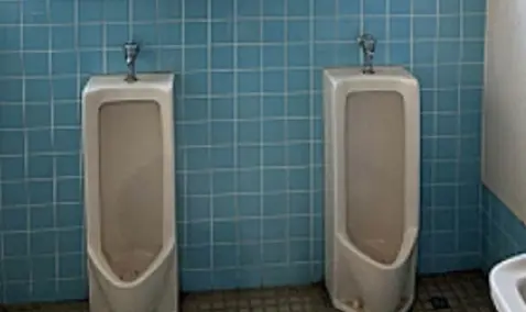 製造工場トイレ改修ビフォー