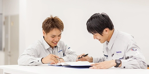 三陽建設の社員