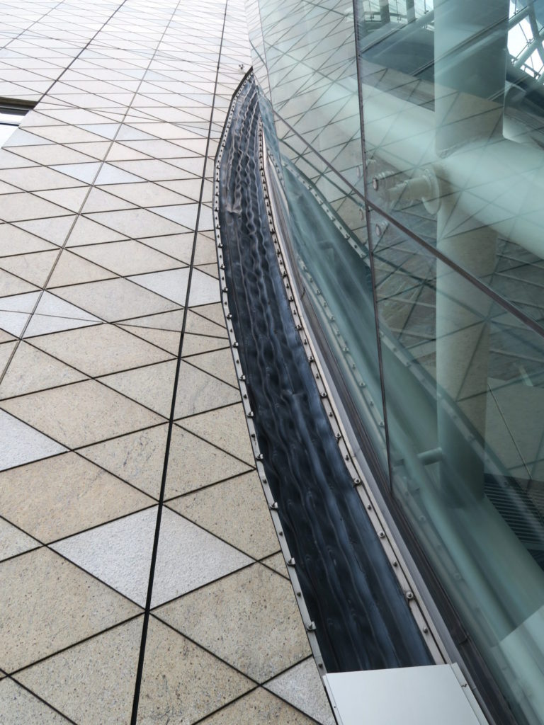 三陽アートギャラリー ちらっとのぞいてきました ページ 4 設計担当 藤木智英の建物訪問ブログ